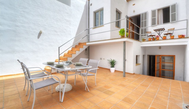 Amilcar House within 180 meters from the beach of Playa de Palma