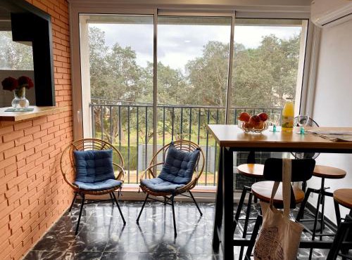 Apartament per parelles reformat amb piscina