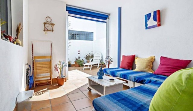 Apartment 100 meters from the beach with garage