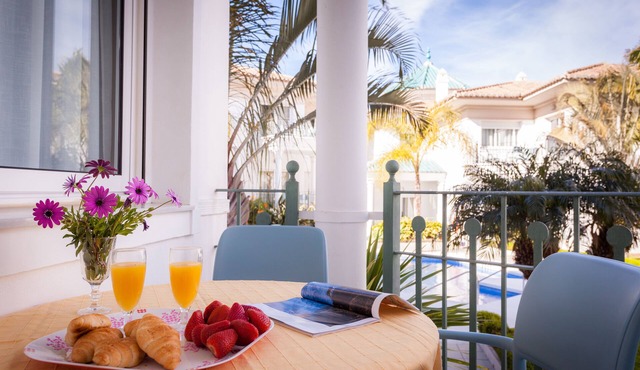 Apartment 2 bedrooms 1 bathroom and terrace