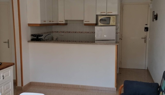 Apartment 4 pax. Balcony (AA)
