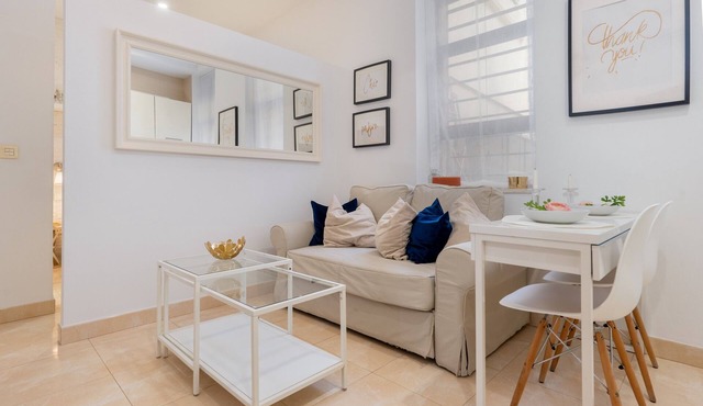 Apartment 'Alameda Cool' with Wi-Fi and Air Conditioning