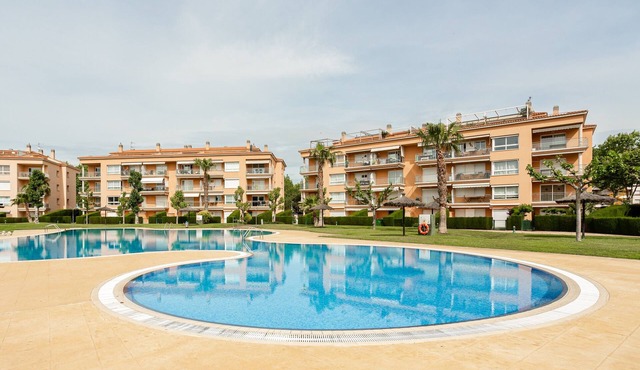 Apartment 'Bovilla' with Shared Pool, Wi-Fi and Air Conditioning
