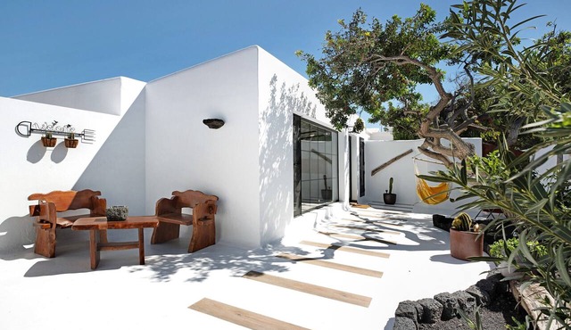 Apartment "El Jable" with Mountain Views, Garden, Air Conditioning and Wi-Fi