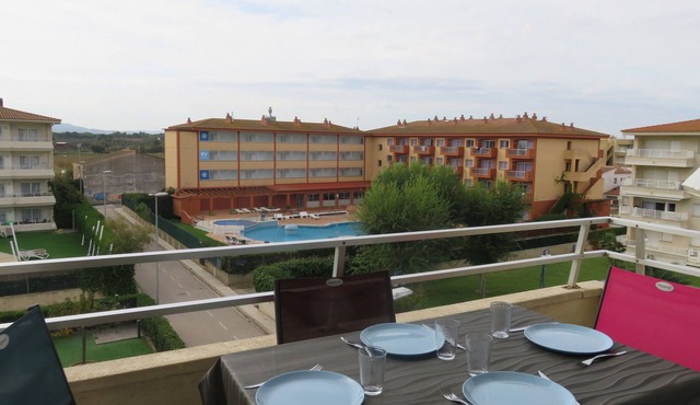 Apartment 'Festa Star 408' with Shared Pool, Wi-Fi and Air Conditioning