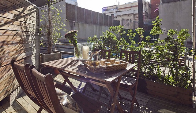 Apartment in Barcelona with Pool and Terrace in the Putxet