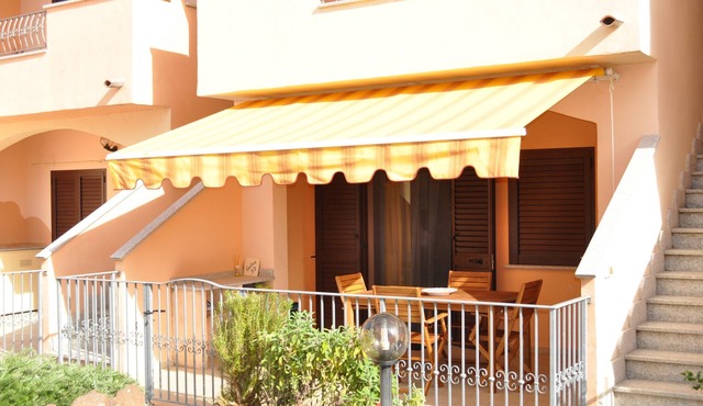 Apartment 'La Rosa Dei Venti' with Shared Pool and Air Conditioning
