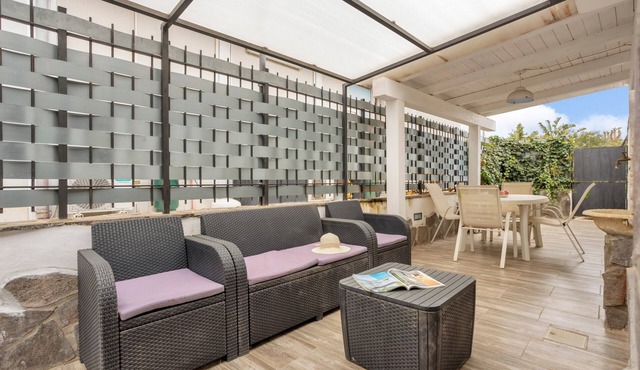 Apartment "Letizia House" close to the Sea with Garden & Wi-Fi