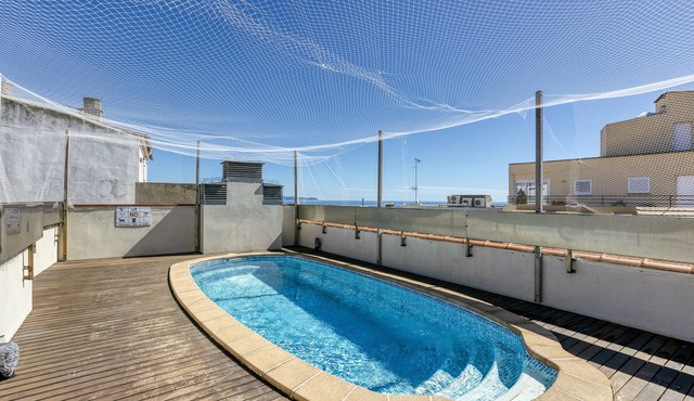 Apartment 'Mona 3' with Shared Pool, Wi-Fi and Air Conditioning