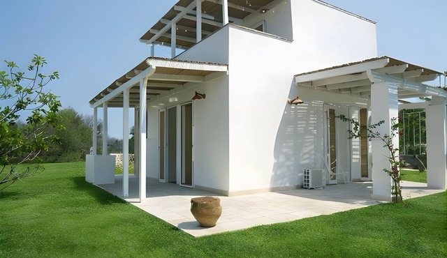 Apartment 'Tenuta Degli Asinelli - Casale' with Sea View, Wi-Fi and Air Conditioning