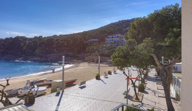 Apartment with sea views, very close to the beach, ideal for families