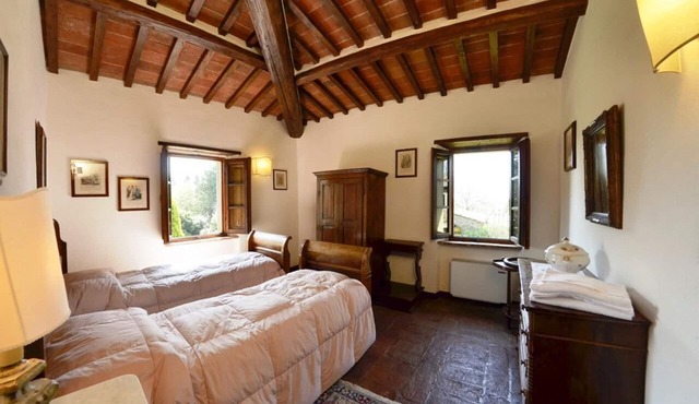 APP. MUGHETTO x4 Beautiful farmhouse surrounded by nature, with swimming pool just 3 km from Cortona