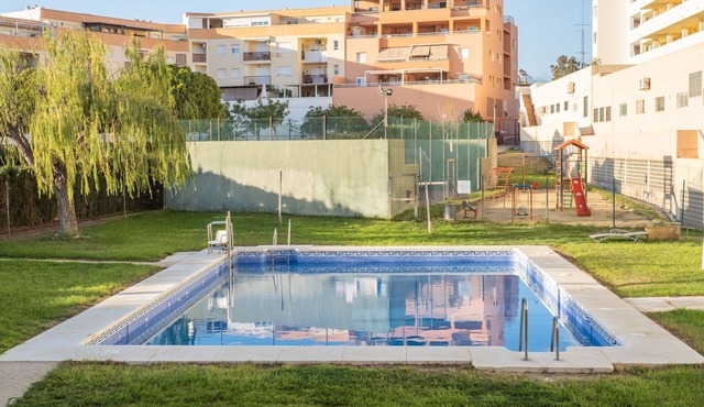 Apt Nacho piscina, jardin y parking