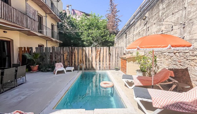 Aptw Pool in heart of old town