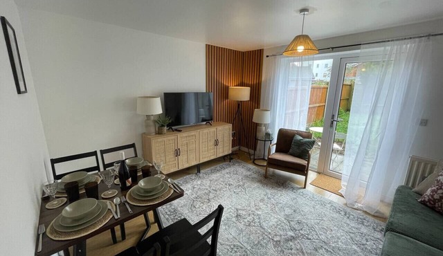 Ashford 4-Bed Townhouse with Garden and Parking