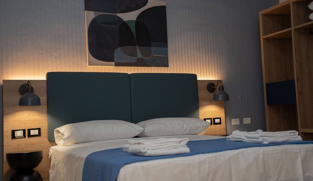 Aurooms - "Blue Room - Relaxation and Refinement in the Heart of Cinisi"