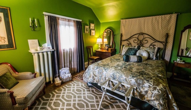 Avonview Manor- Experience Gracious Service with Style - The Ol' Winnie