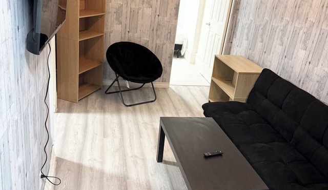 Awesome 2 Bedroom in downtown