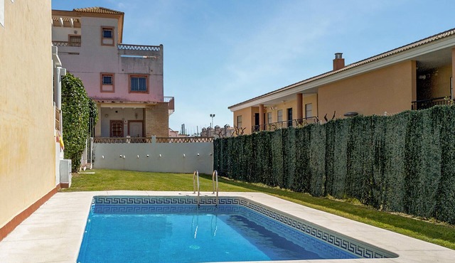 Awesome home in Islantilla - Lepe