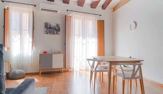 Baja Flat by Invalencia