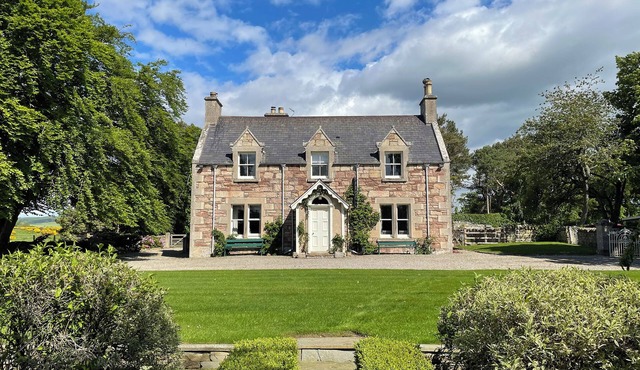 Balloan House-UK7383