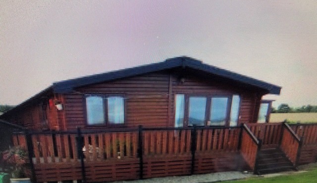 Ballyskelly lodge - Private 3-bed lodge with spectacular views of Cromarty Firth