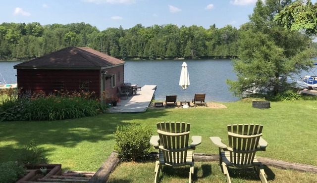Balsam Lake Cottage with additional Guest Chalet