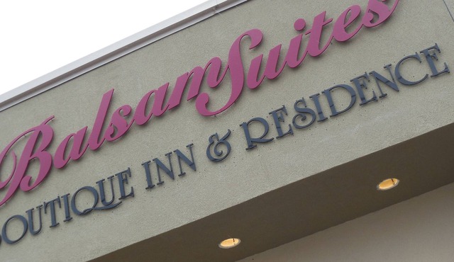 Balsam Suites Boutique Inn & Residence