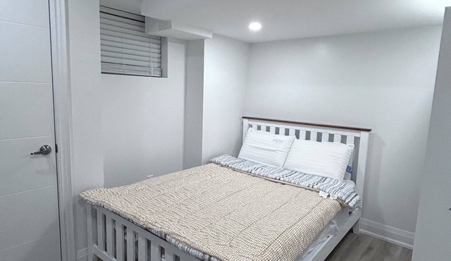 Basement Room 2 with a stylish washroom @Welland, ON