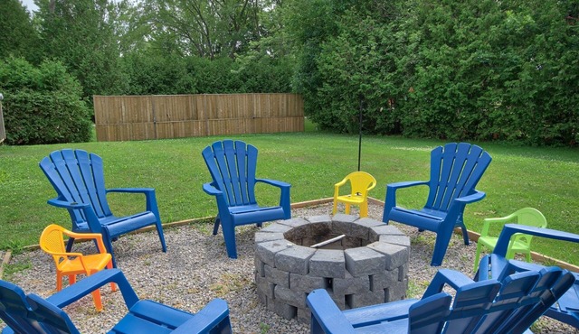 Bayview Breezes! Golf, Sun And Relax!