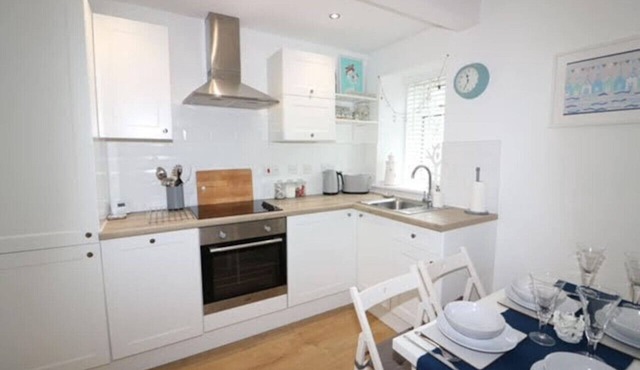 Beachcomber Cottage, Troon close to the beach