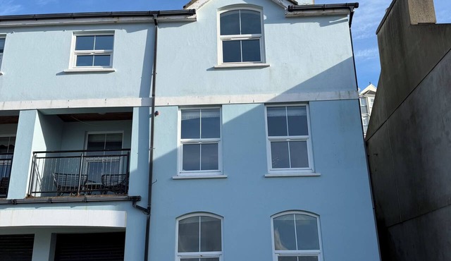 Beachfront 4-bedroom house in Port Erin