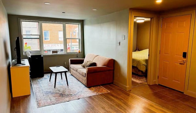 Beamsville 1 Bedroom Suite - Centrally Located. Modern Rustic theme. Top Floor.