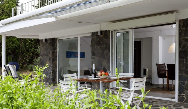 Beautiful apartment for 3 guests with WIFI, A/C, TV and terrace