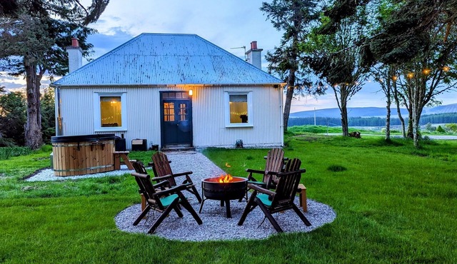 Beautiful cabin nestled in a private Estate in the Scottish Highlands,