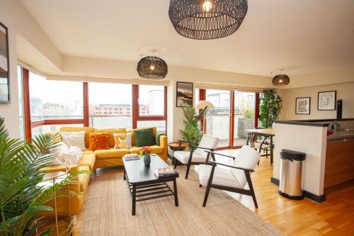 Beautiful Penthouse in City Centre Location