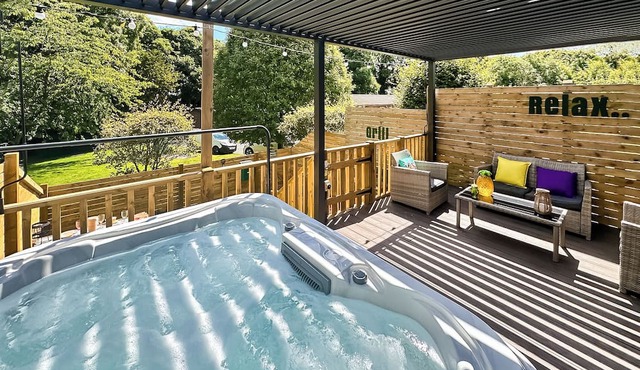 Beechwood Spa (Pet Garden)