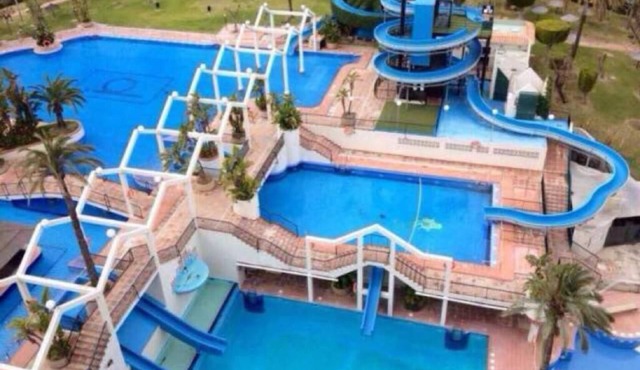 Benal Beach resort Benalmadena Malaga pools and slides wifi parking,