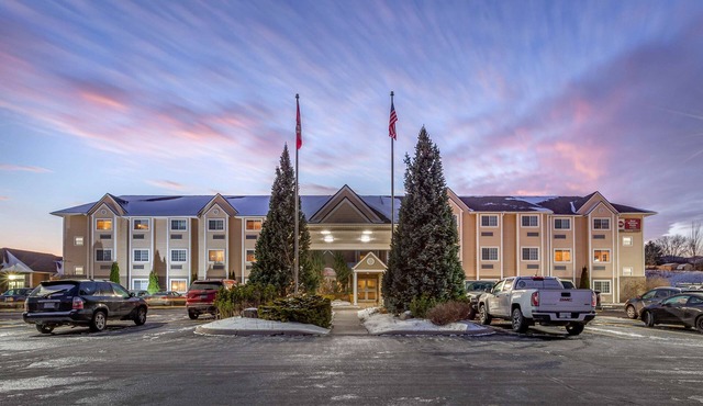 Best Western Plus Woodstock Inn & Suites