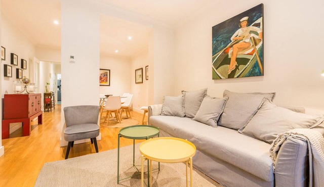 BIG Apartment Downtown Madrid Malasaña M (MAL27)