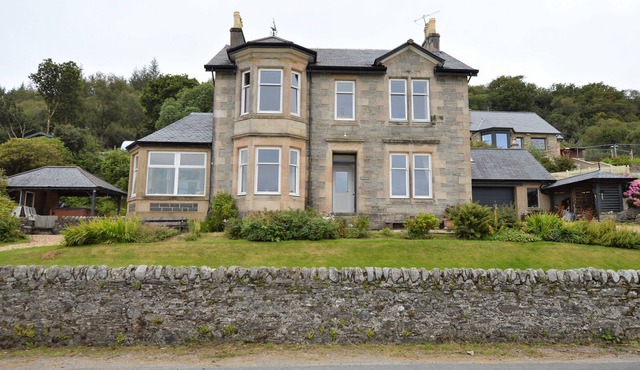 Blairbank House, waterfront, picturesque coastal village