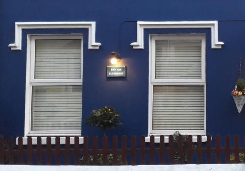 Blueberry Two Bedroom Suite for 1, 2 or 3 people