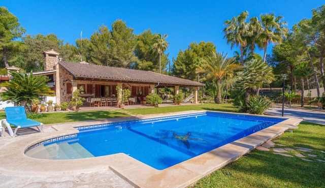 BON PAS Finca for 6 only 250 meters from the beach