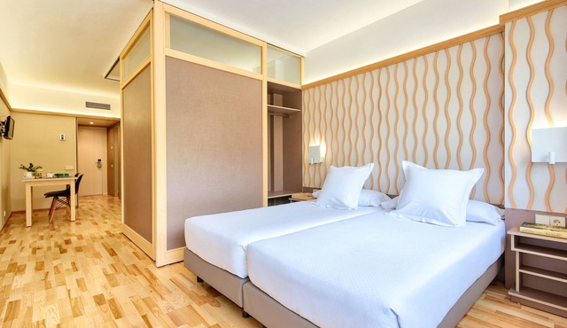 Bonanova Suite Hotel