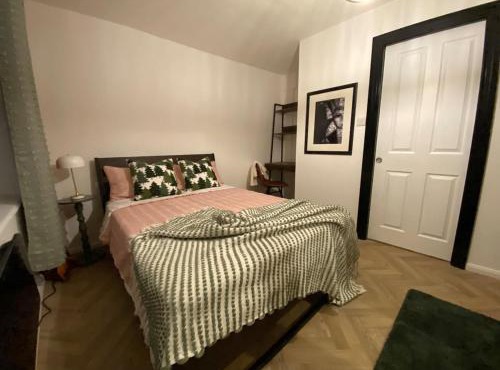 Boutique 1 bed flat in Central St Albans Near Cathedral