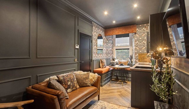Boutique Studio Near Stirling | Free Parking
