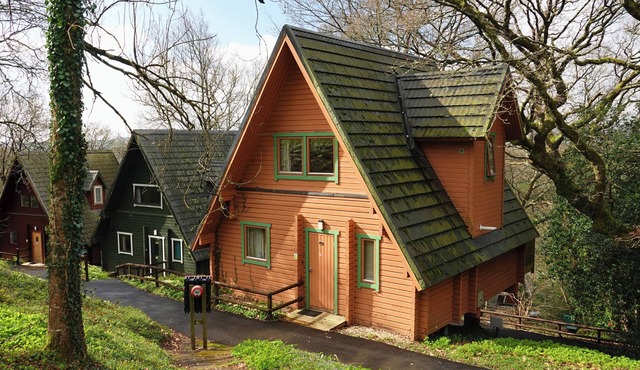 BRACKEN LODGE, pet friendly, country holiday cottage in Chudleigh