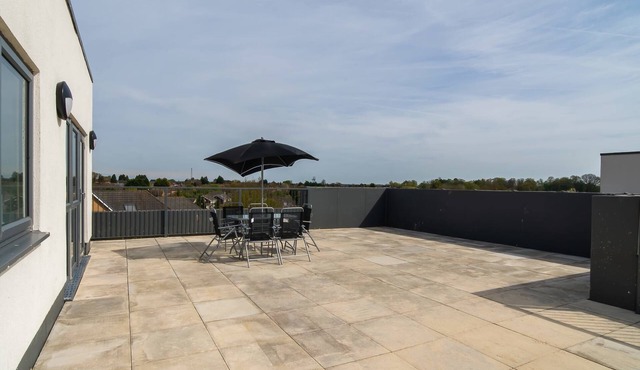 Brand New, 2 Bed Penthouse Apartment in Luton 49