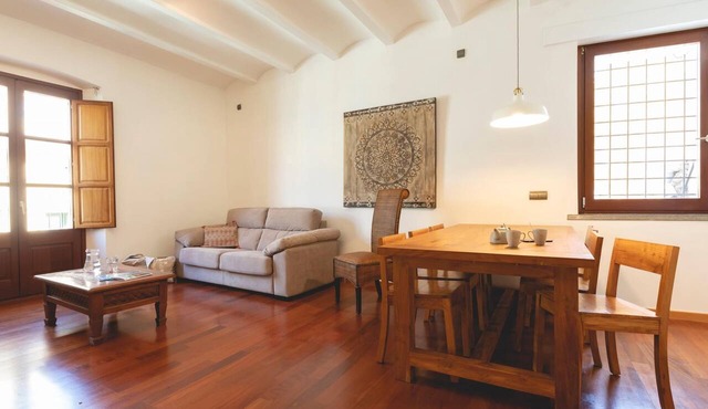 Bravissimo Mercaders 6, 3-bedroom apartment in the city center of Girona