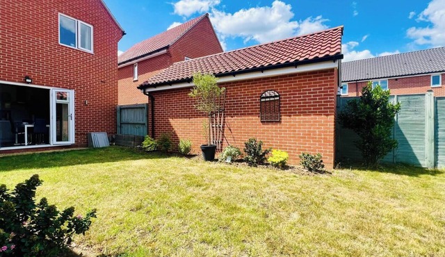 Bright, Cosy Retreat by Suffolk Coast & Woodbridge